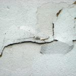 Jak opravit praskliny ve zdi